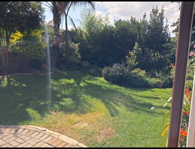 6 BEDROOM HOUSE FOR SALE IN WINCHESTER HILLS
